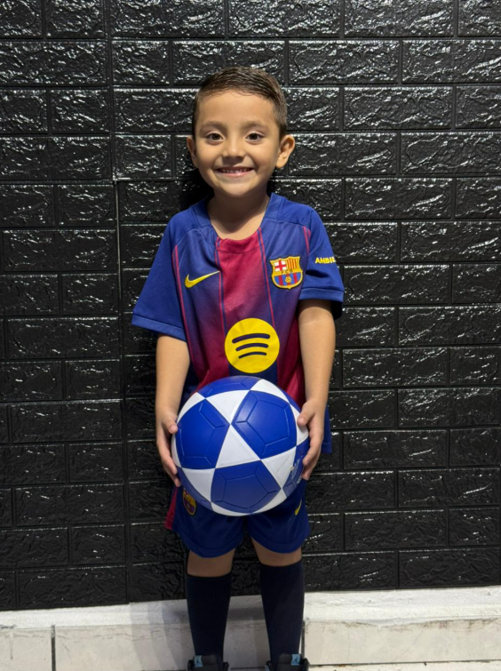 KIT DE NIÑOS , BARCELONA LOCAL 25/26 , #20 (5-6 AÑOS) , SIN DORSAL